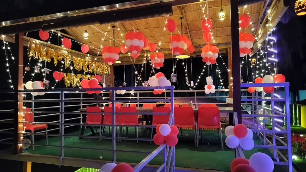 A Roof Top Event Decoration